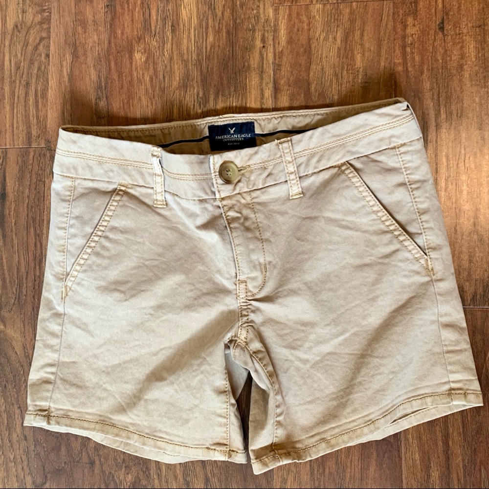 American Eagle Khaki Shorts Size 2